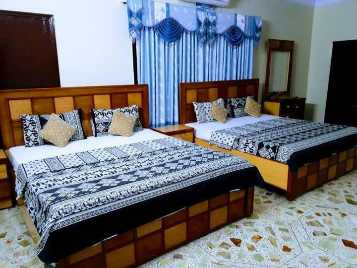 Gulshan Inn Guest House Karatschi Exterior foto